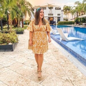 Shop Impressions Boutique Private Charter Dress Women’s Medium Honey Yellow